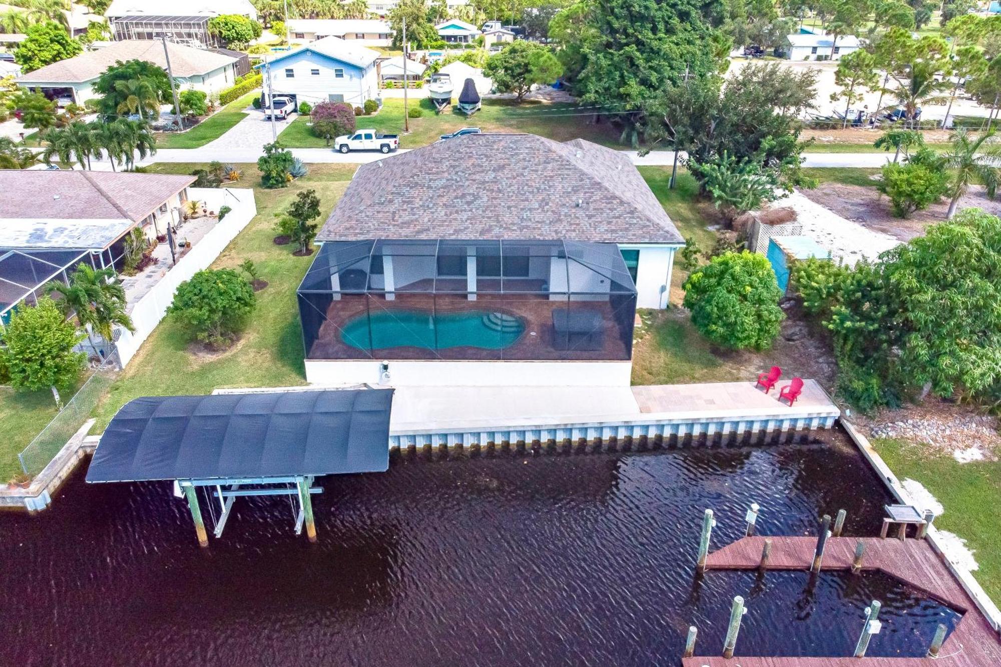 Bowline Oasis Villa Bokeelia Exterior photo