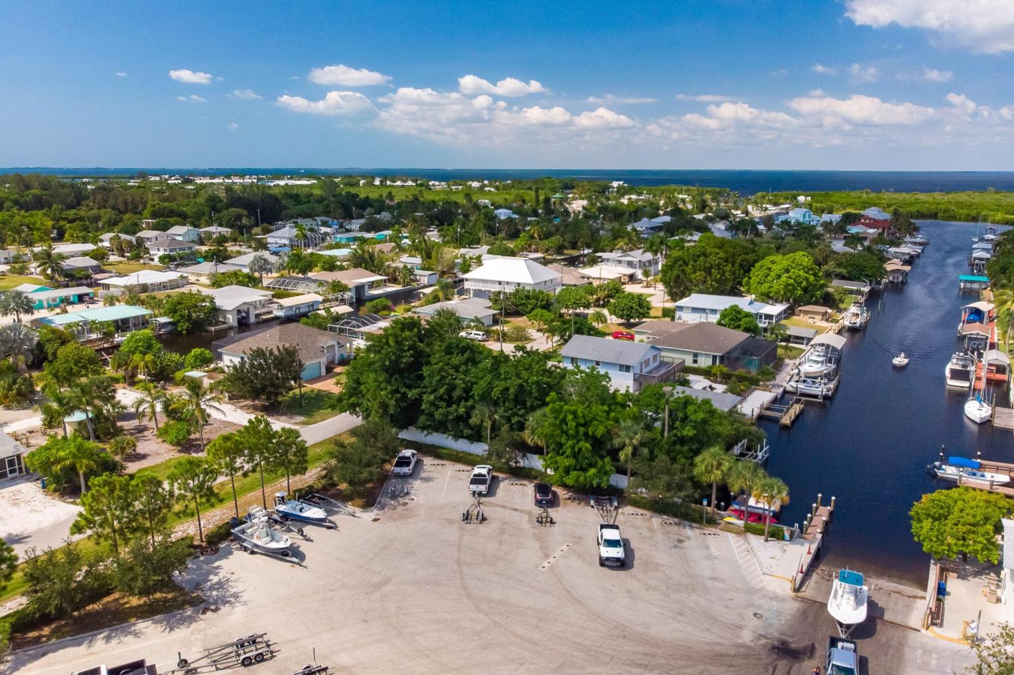Bowline Oasis Villa Bokeelia Exterior photo