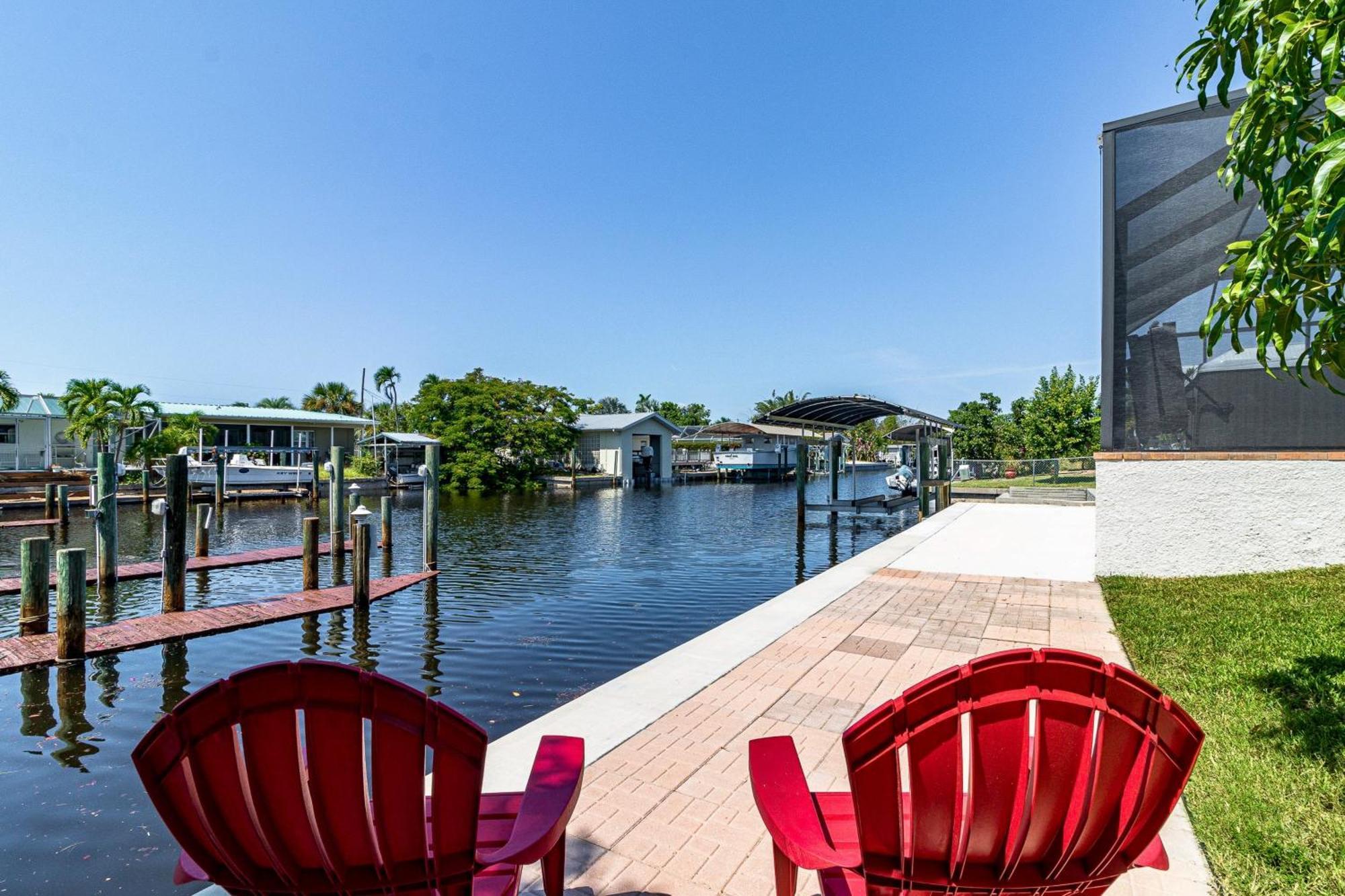 Bowline Oasis Villa Bokeelia Exterior photo